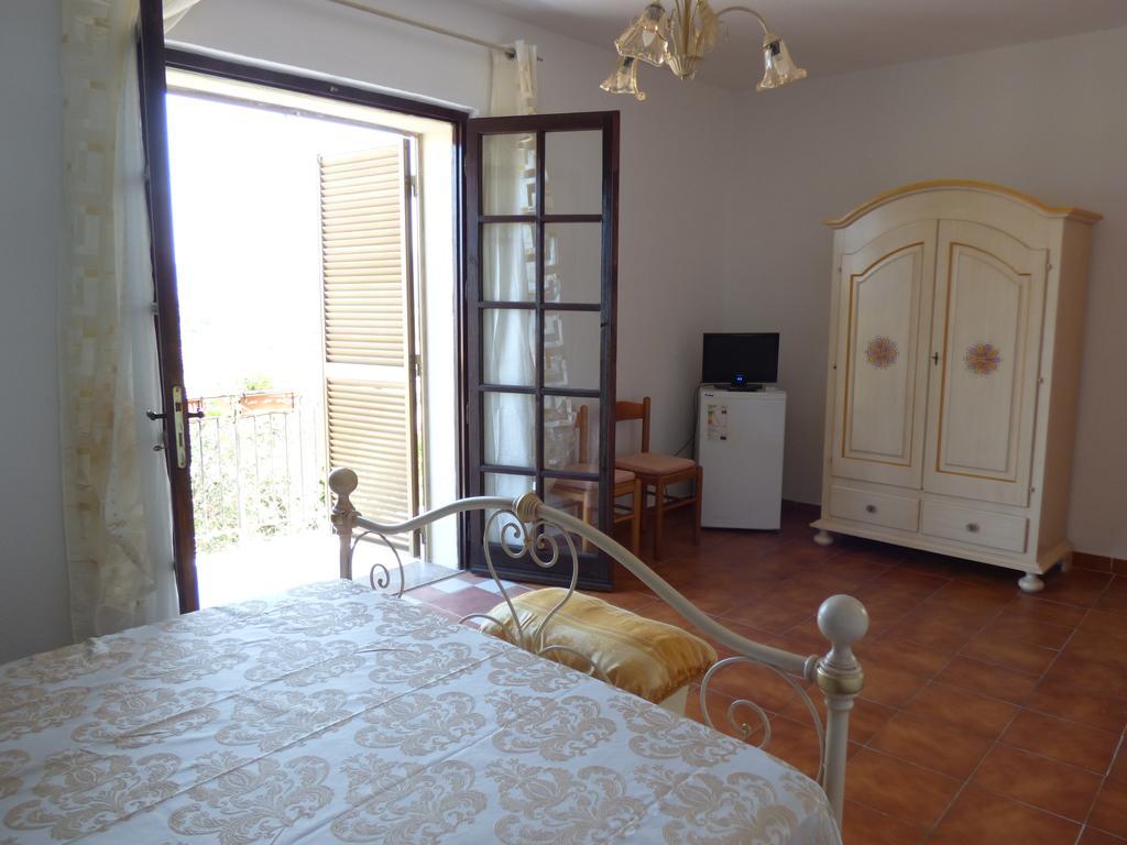 B&B Baia Turchese Porto Ottiolu Habitación foto