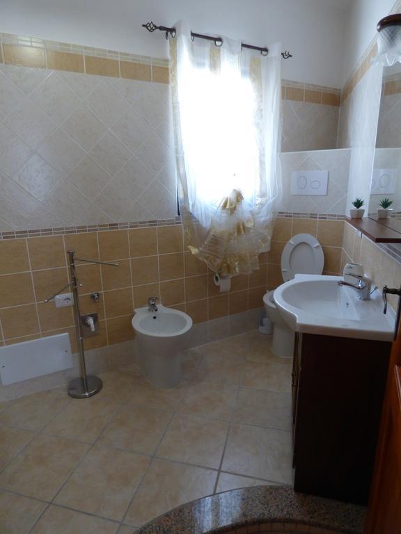 B&B Baia Turchese Porto Ottiolu Habitación foto
