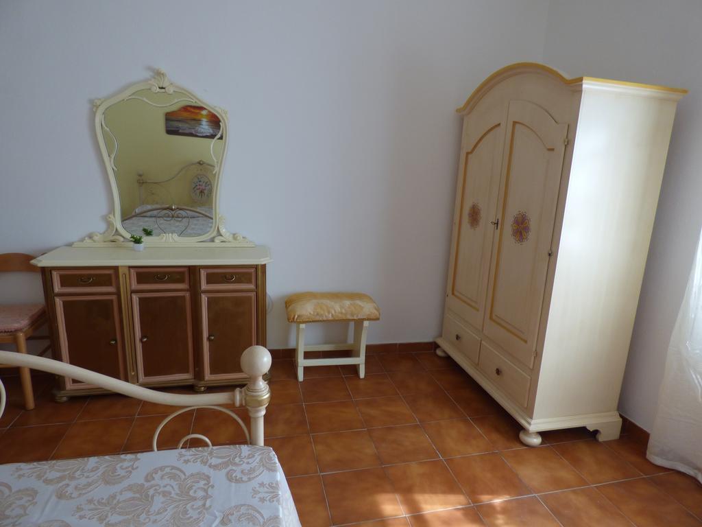 B&B Baia Turchese Porto Ottiolu Habitación foto